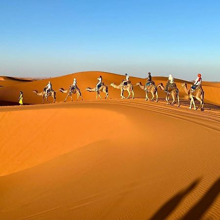 Bivouac La Fibule Des Dunes Merzouga Exteriör bild