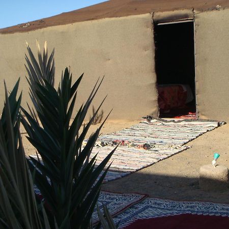 Bivouac La Fibule Des Dunes Merzouga Exteriör bild
