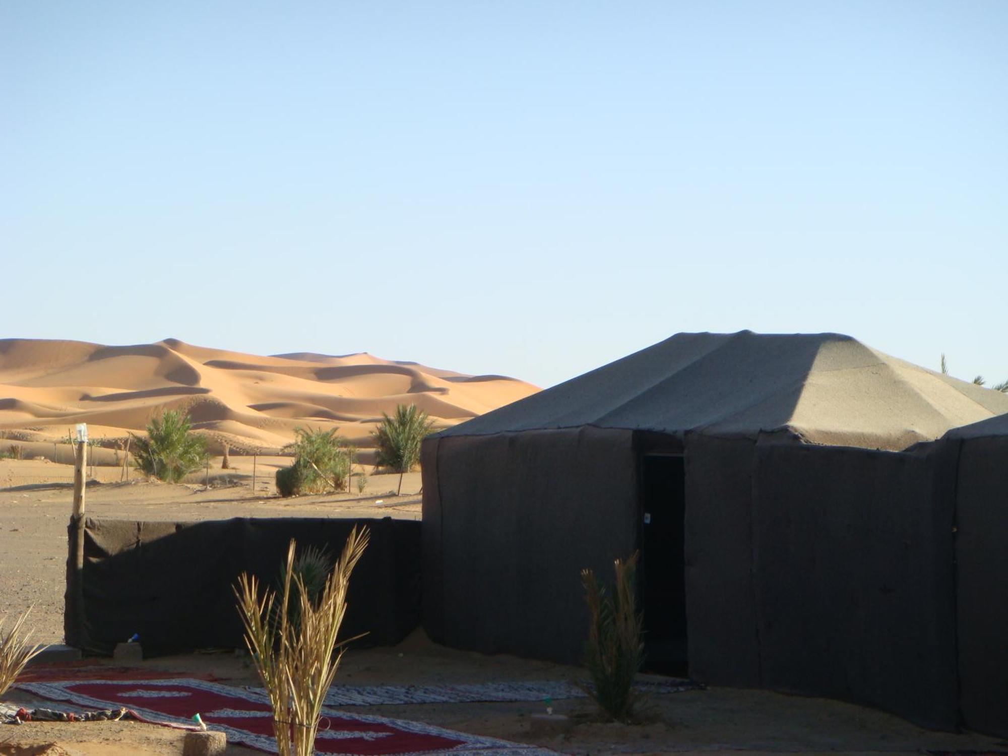 Bivouac La Fibule Des Dunes Merzouga Exteriör bild