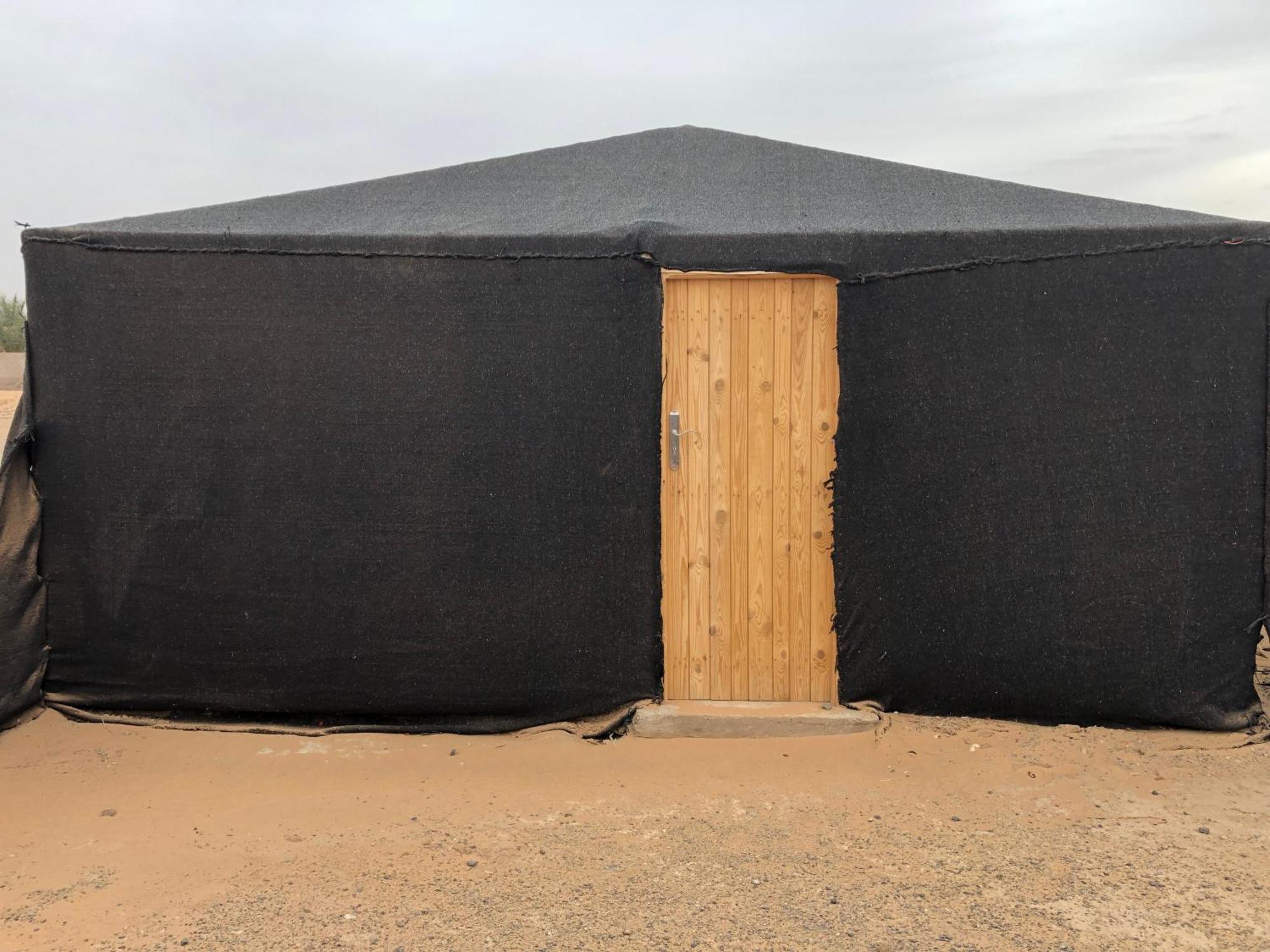Bivouac La Fibule Des Dunes Merzouga Exteriör bild
